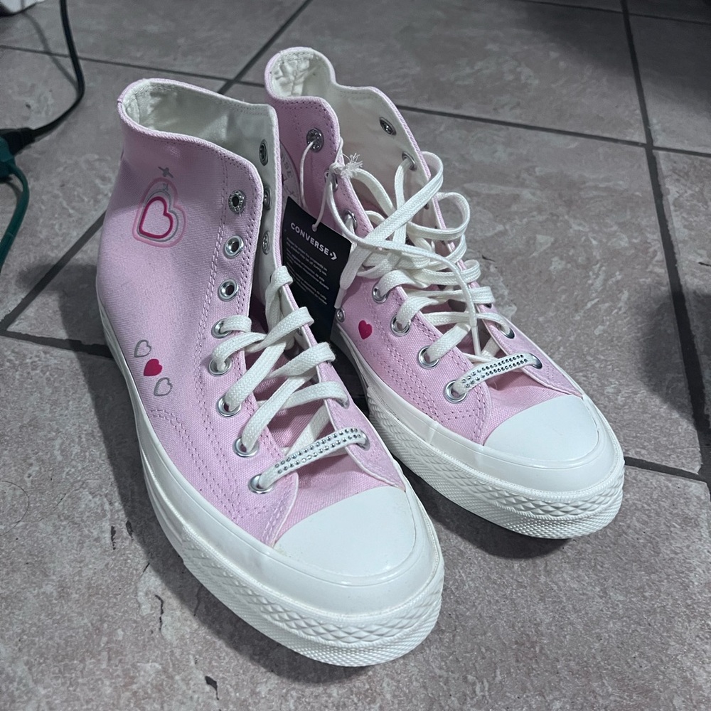 Valentine’s Day high top converse